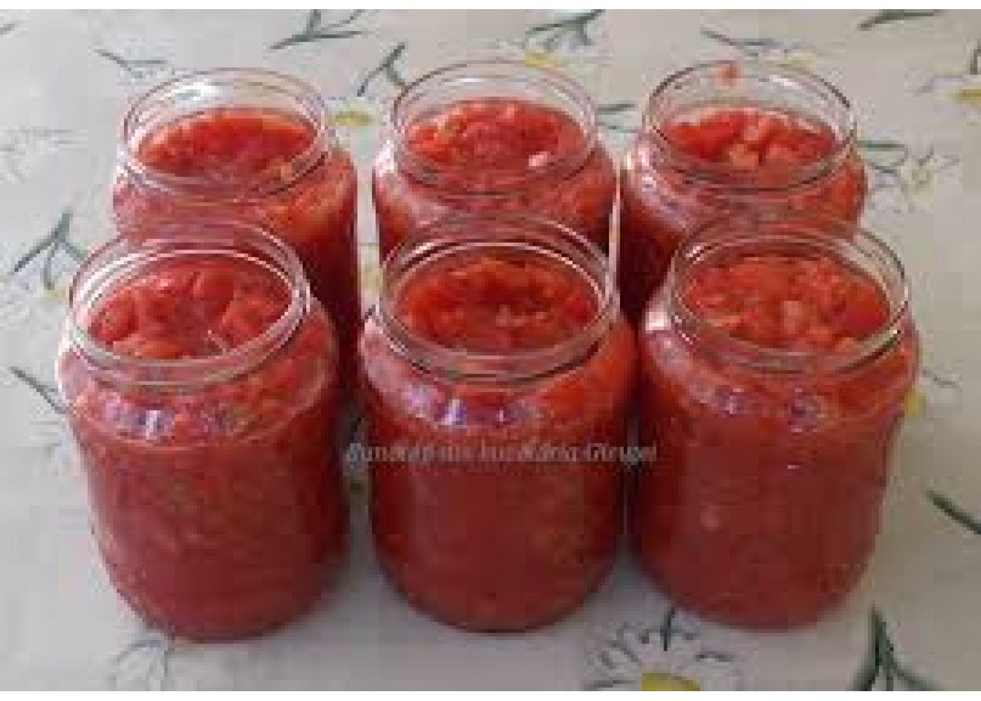 Rosii Tocate cu Sare la Borcan